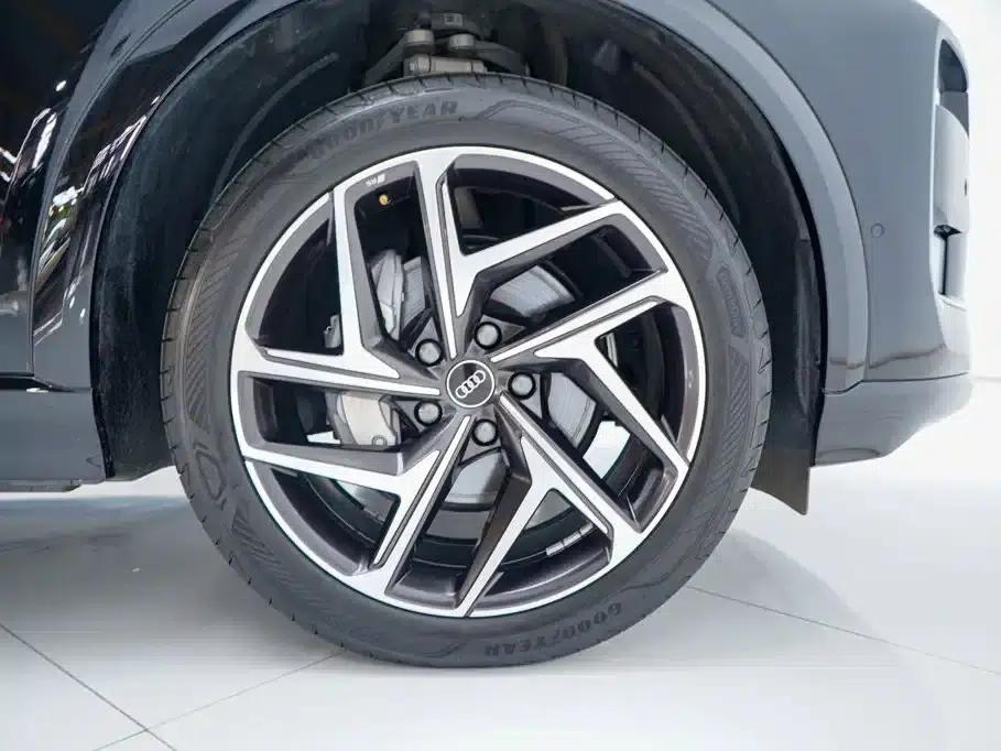 Audi Q6L e-tron 2026 First Edition — миниатюра 21