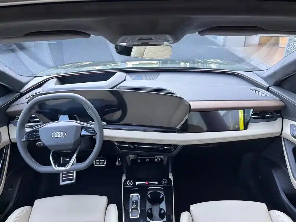 Audi Q6L e-tron 2026 First Edition — миниатюра 2