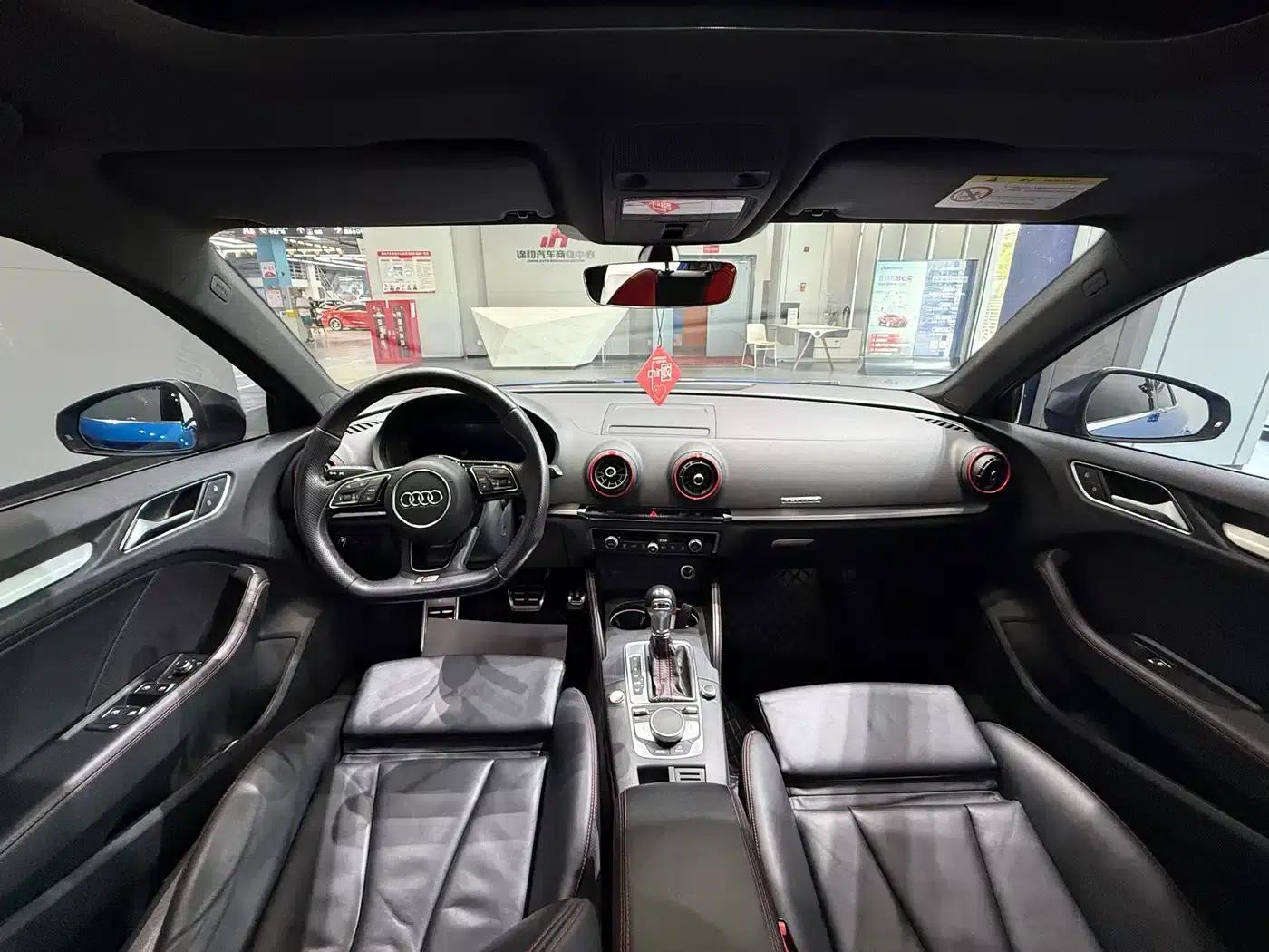Audi S3 2019 Model S3 2.0T Limousine — миниатюра 9