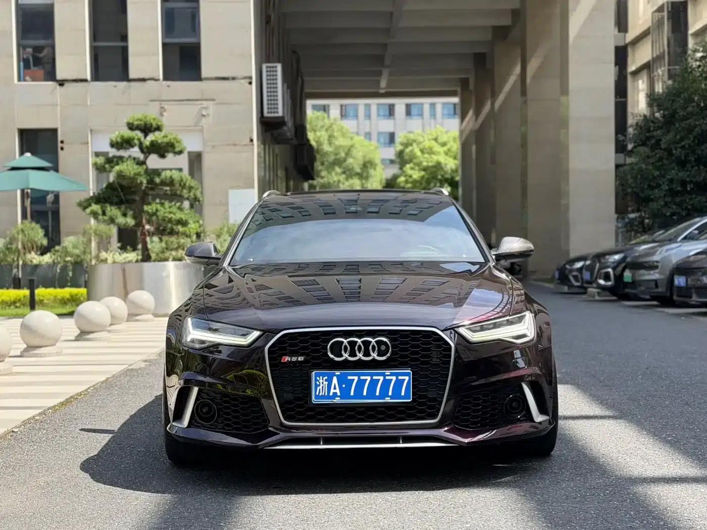 2016 Audi RS 6 4.0T Avant — миниатюра 1