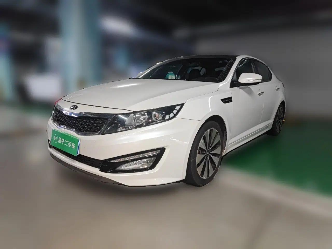 Kia K5 2012 2.0L Automatic DLX — миниатюра 1