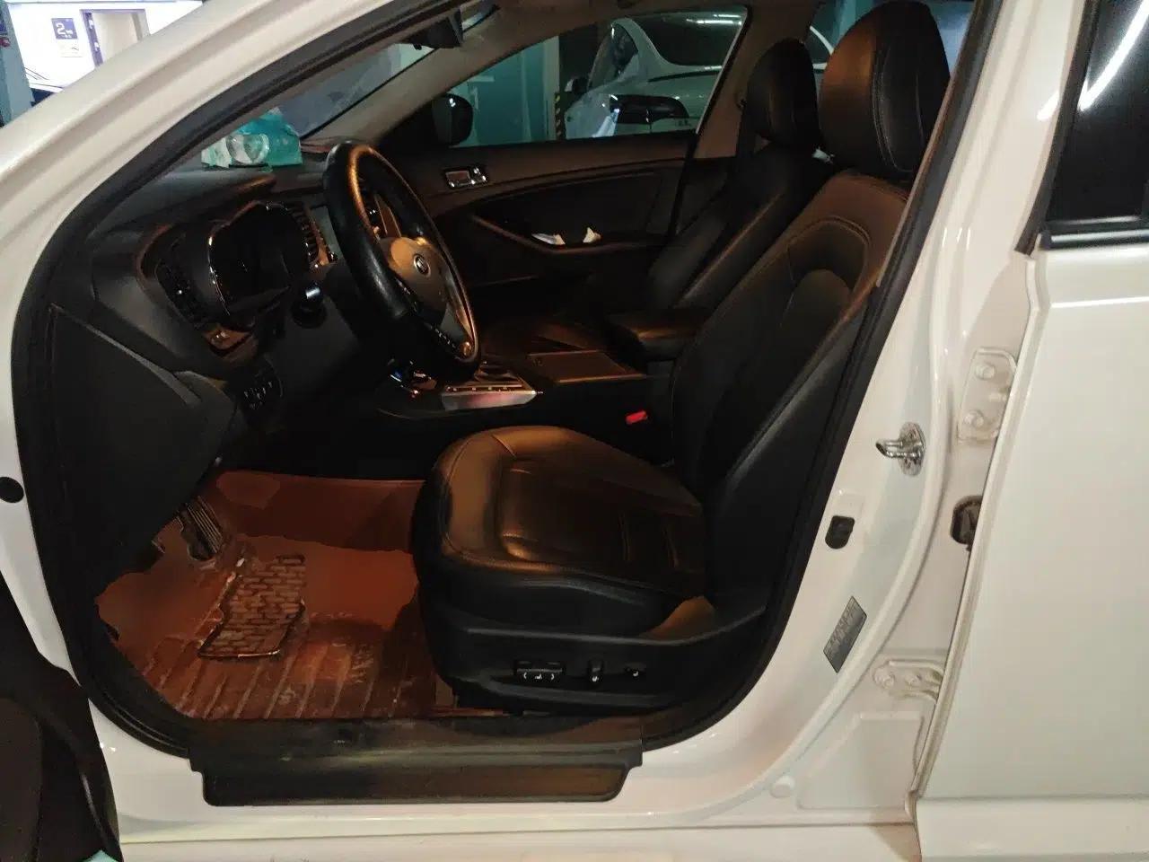 Kia K5 2012 2.0L Automatic DLX — миниатюра 15