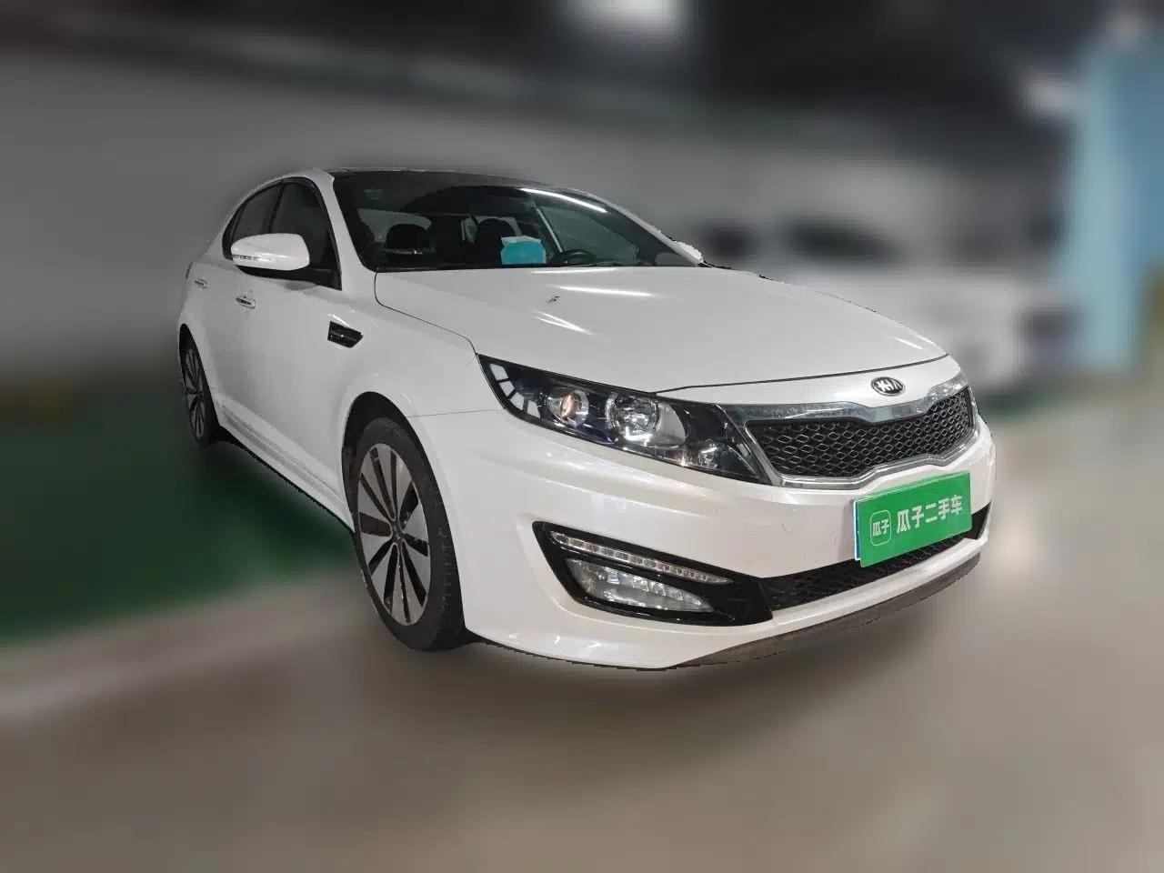 Kia K5 2012 2.0L Automatic DLX — миниатюра 3