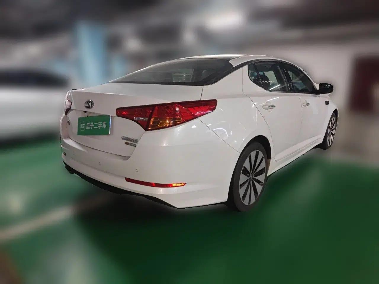 Kia K5 2012 2.0L Automatic DLX — миниатюра 6