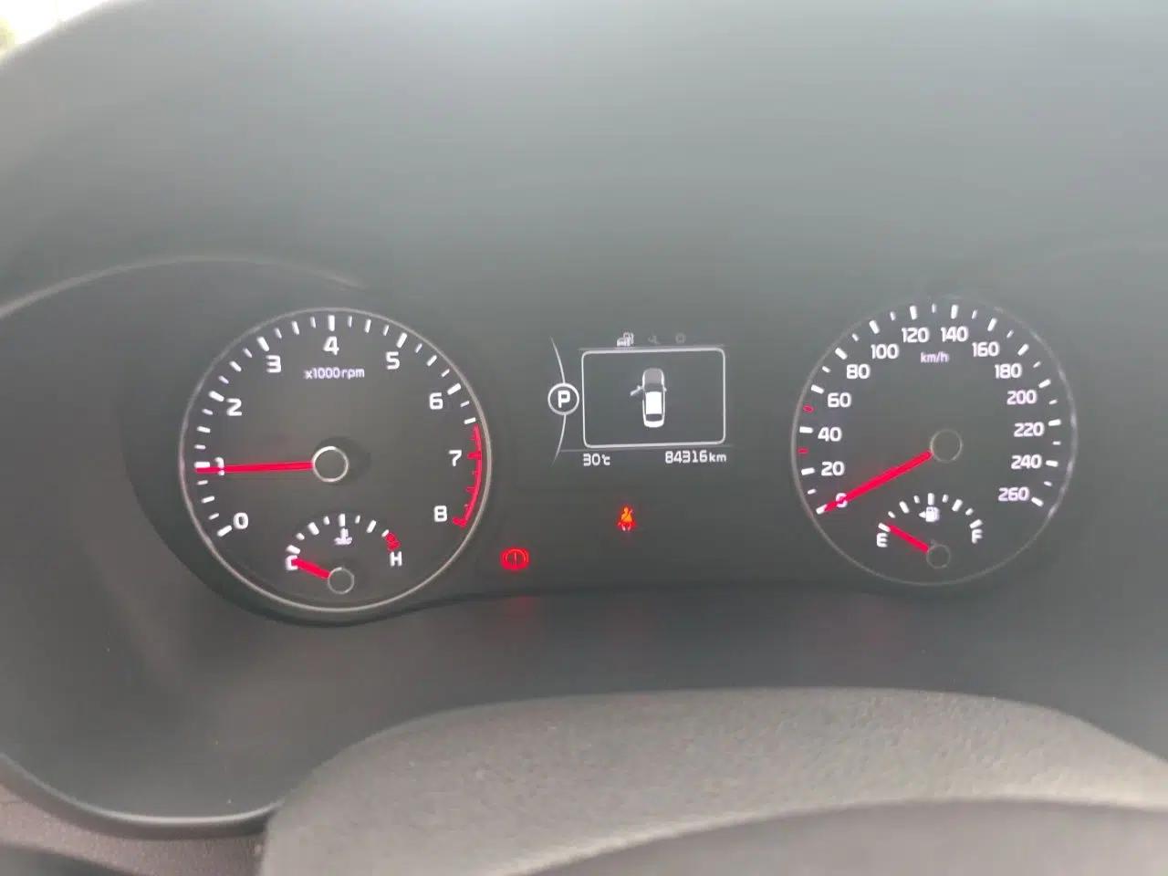 Kia K5 2016 1.6T Automatic LUX — миниатюра 11