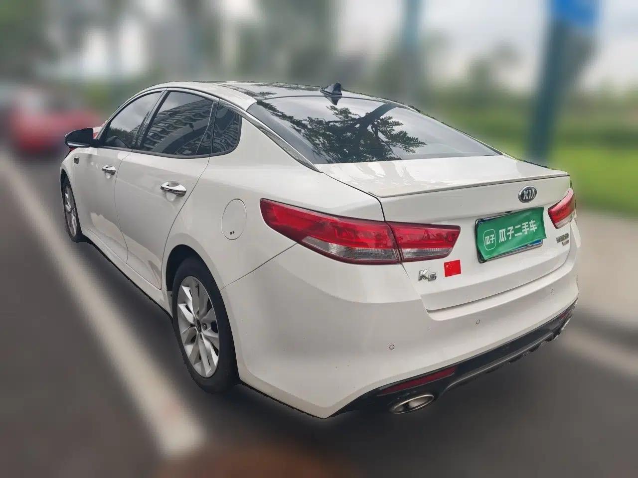 Kia K5 2016 1.6T Automatic LUX — миниатюра 4