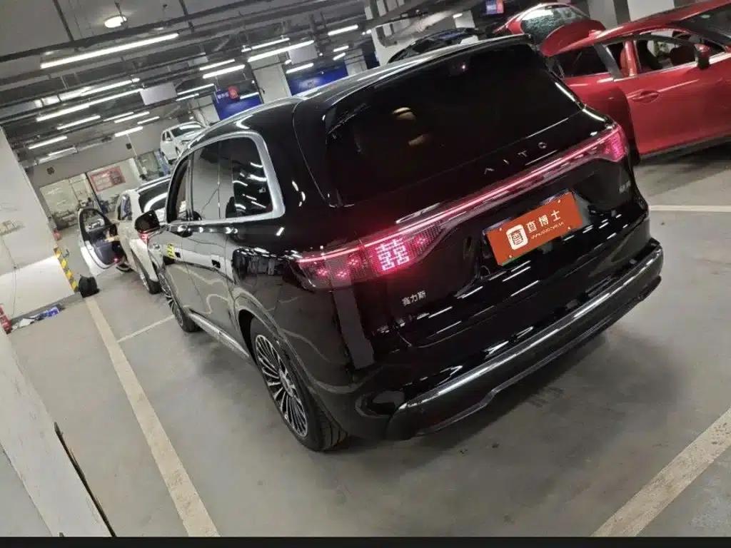 Wenjie M8 2025 Ultra Extended Range Edition (53.4kWh, 6-seater, 192-line LiDAR) — миниатюра 7