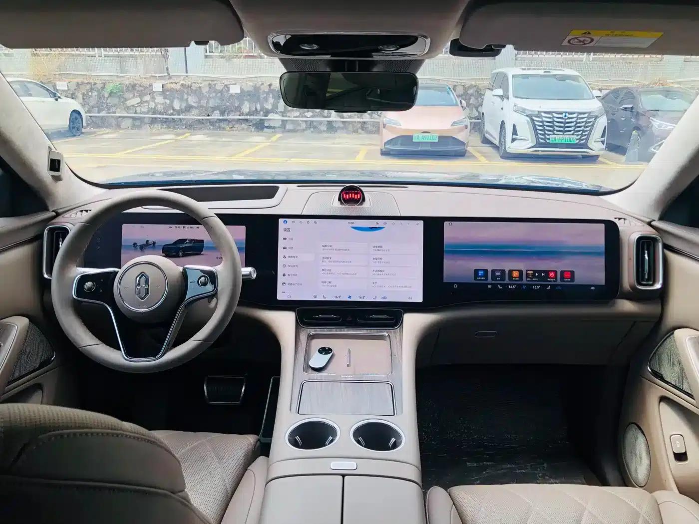 Wenjie M8 2025 Extended Range Max+ Version (53.4kWh, 5-seater, 192-line LiDAR) — миниатюра 19