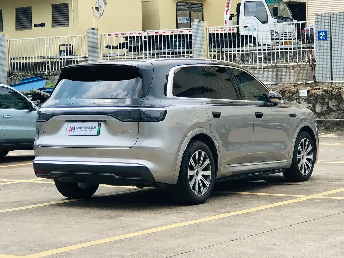 Wenjie M8 2025 Extended Range Max+ Version (53.4kWh, 5-seater, 192-line LiDAR) — миниатюра 8