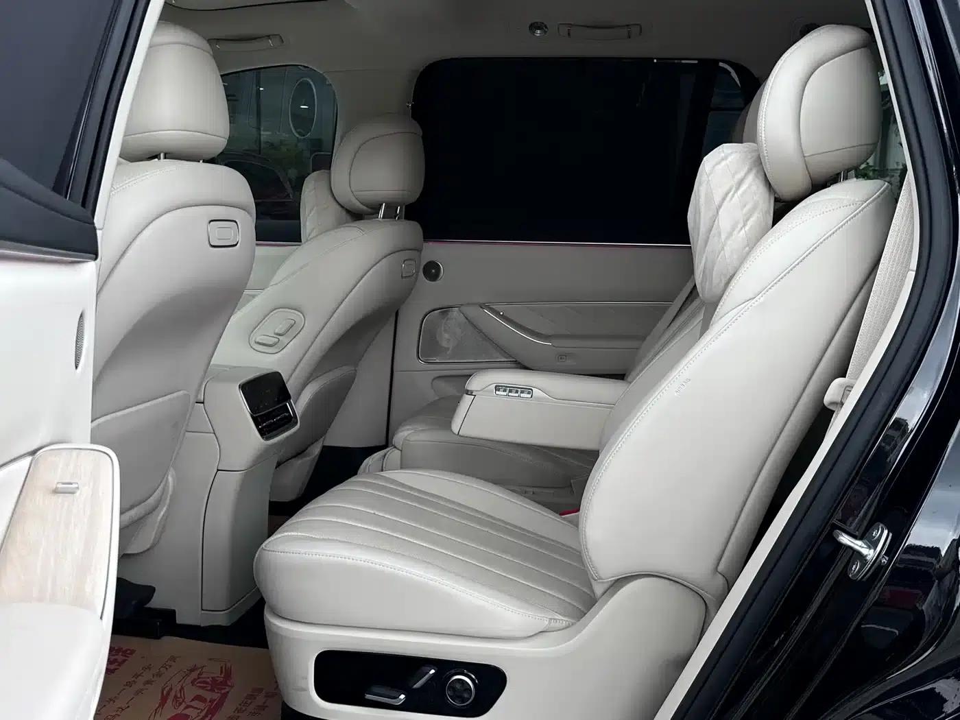 Wenjie M8 2025 Extended Range Max+ Version (53.4kWh, 6-seater, 192-line LiDAR) — миниатюра 7