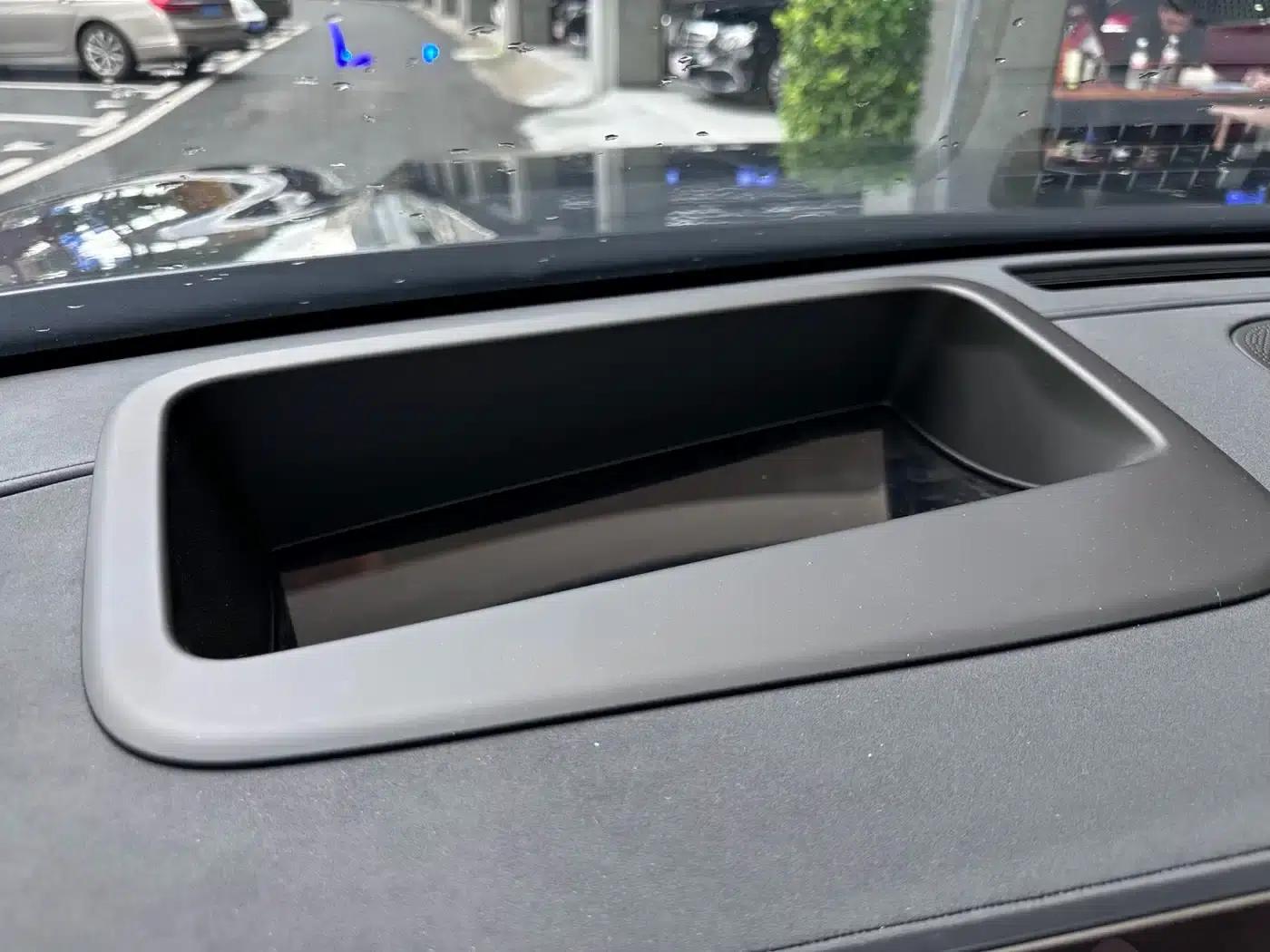 Wenjie M8 2025 Extended Range Max+ Version (53.4kWh, 6-seater, 192-line LiDAR) — миниатюра 9