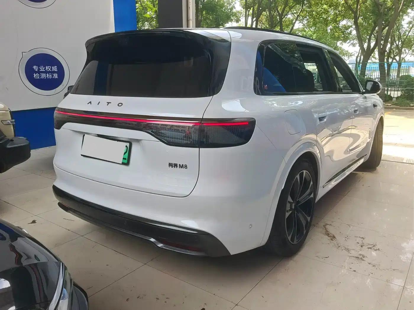 Wenjie M8 2025 Extended Range Ultra Edition 53.4kWh 5-Seat Version (192-line LiDAR) — миниатюра 5