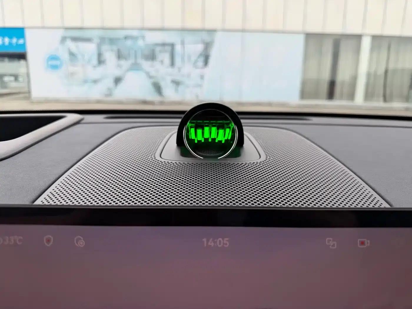 Wenjie M8 2025 Extended Range Max+ Version 53.4kWh 6-Seat Version (192-line LiDAR) — миниатюра 20