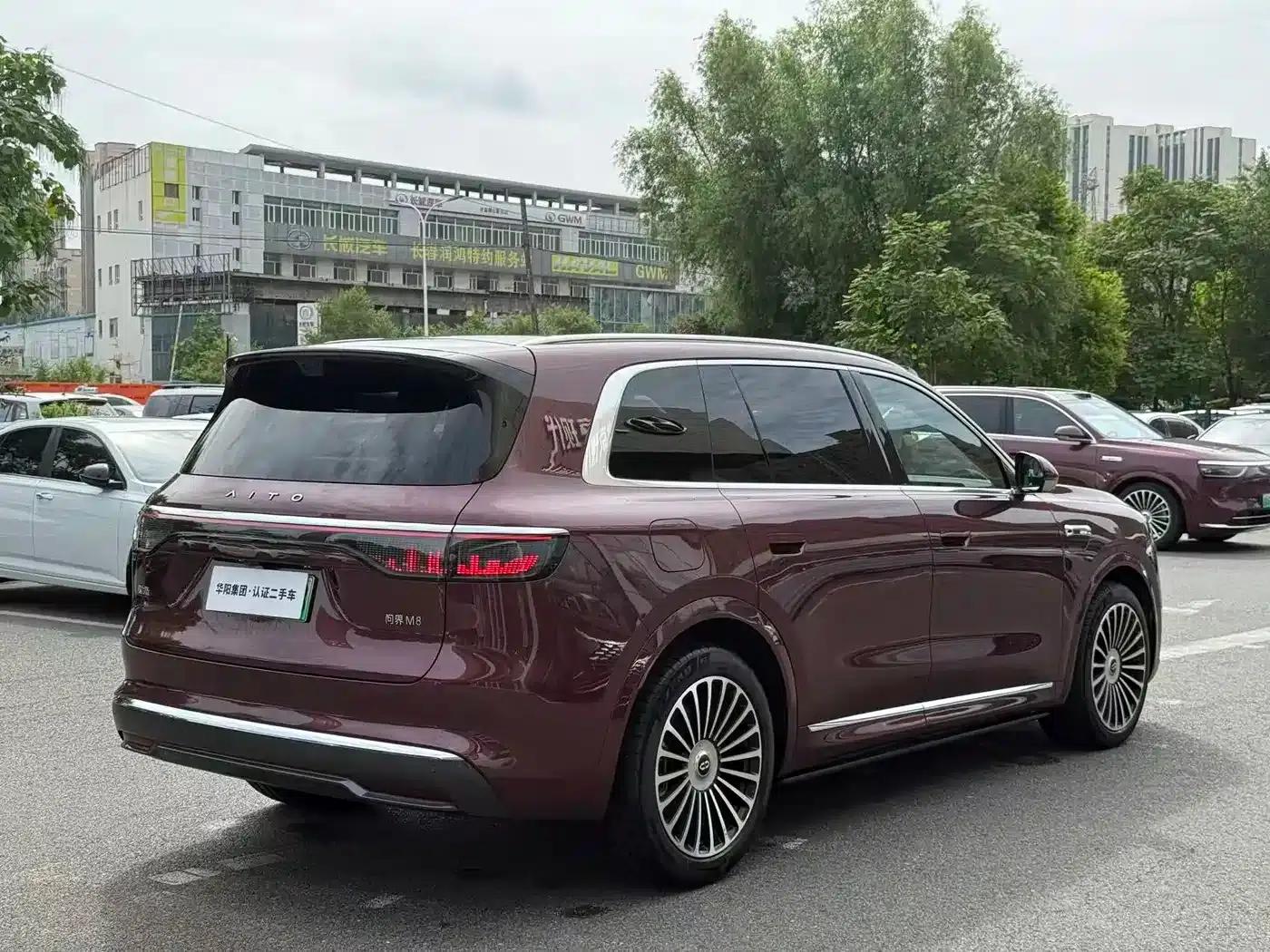 Wenjie M8 2025 Extended Range Ultra Edition 53.4kWh 5-Seat Version (192-line LiDAR) — миниатюра 6