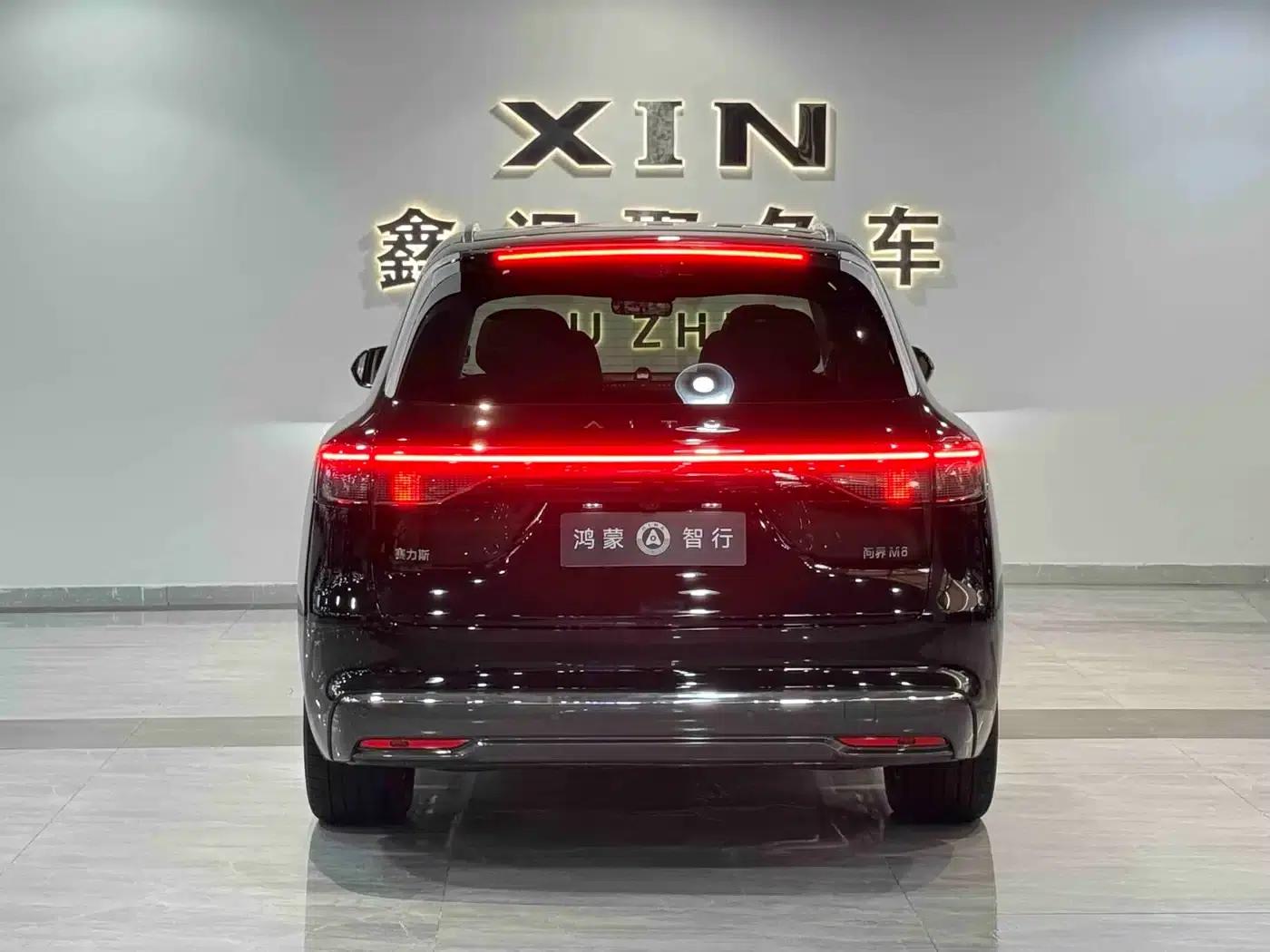 Wenjie M8 2025 Extended Range Max Edition 53.4kWh 6-Seater (896-line LiDAR) — миниатюра 3