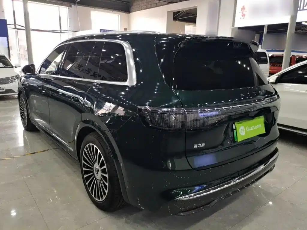 Wenjie M8 2025 Ultra Extended Range Edition (53.4kWh, 6-seater, 192-line LiDAR) — миниатюра 5