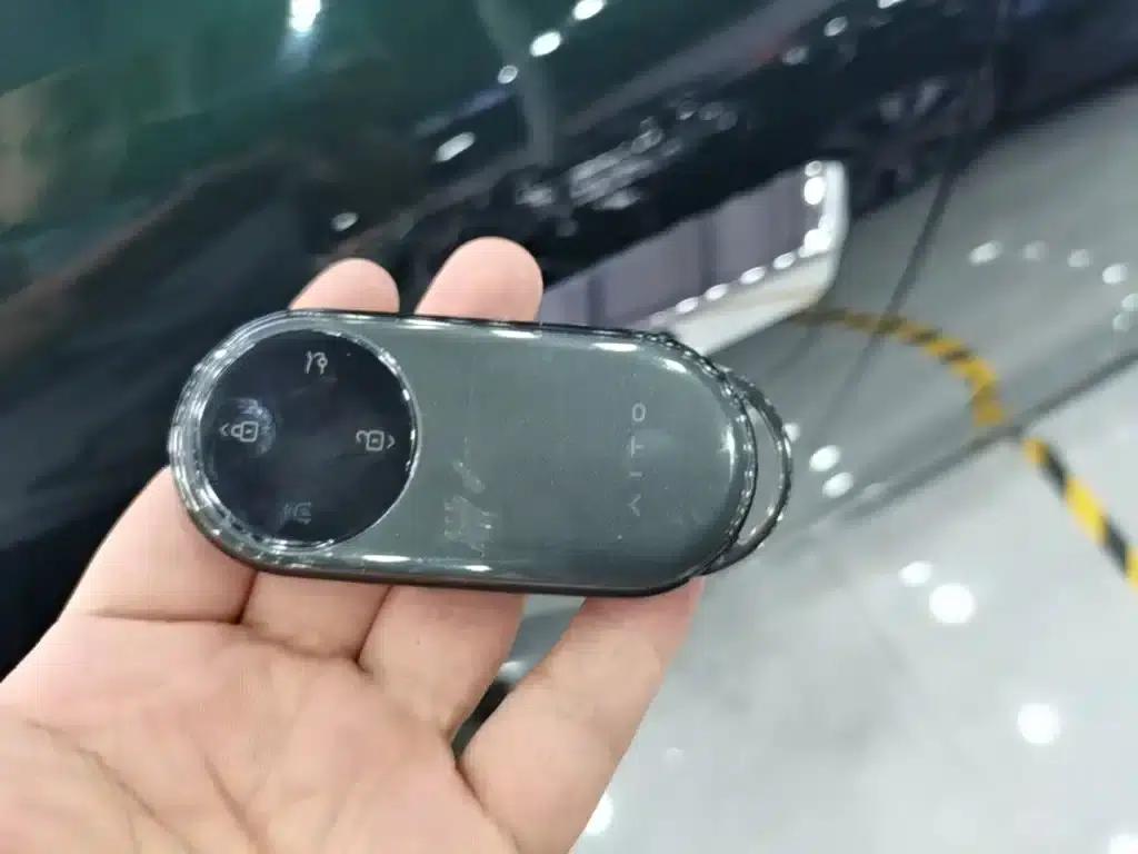 Wenjie M8 2025 Ultra Extended Range Edition (53.4kWh, 6-seater, 192-line LiDAR) — миниатюра 9