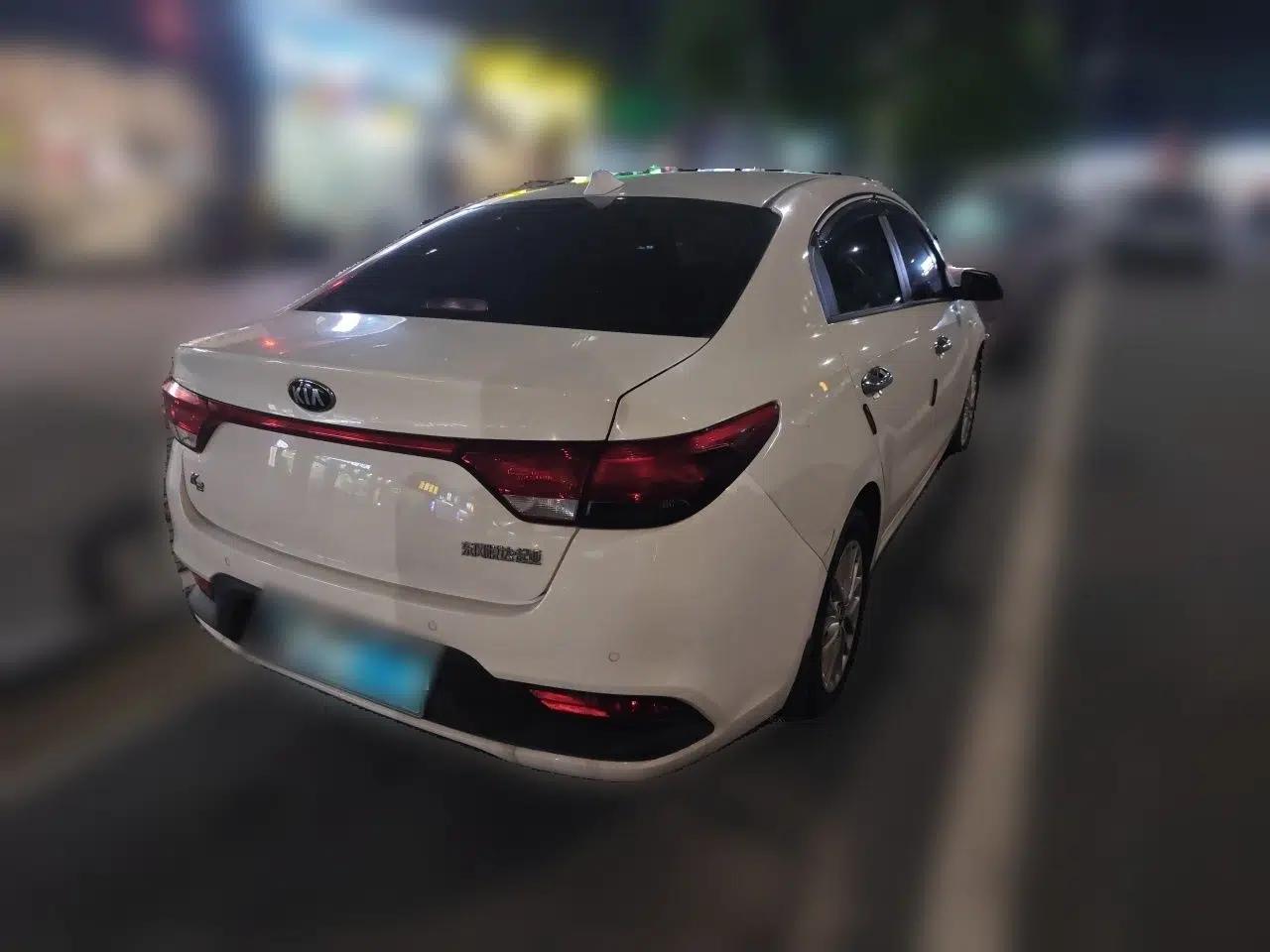 Kia K2 2017 Sedan 1.4L Manual Transmission GLS — миниатюра 6