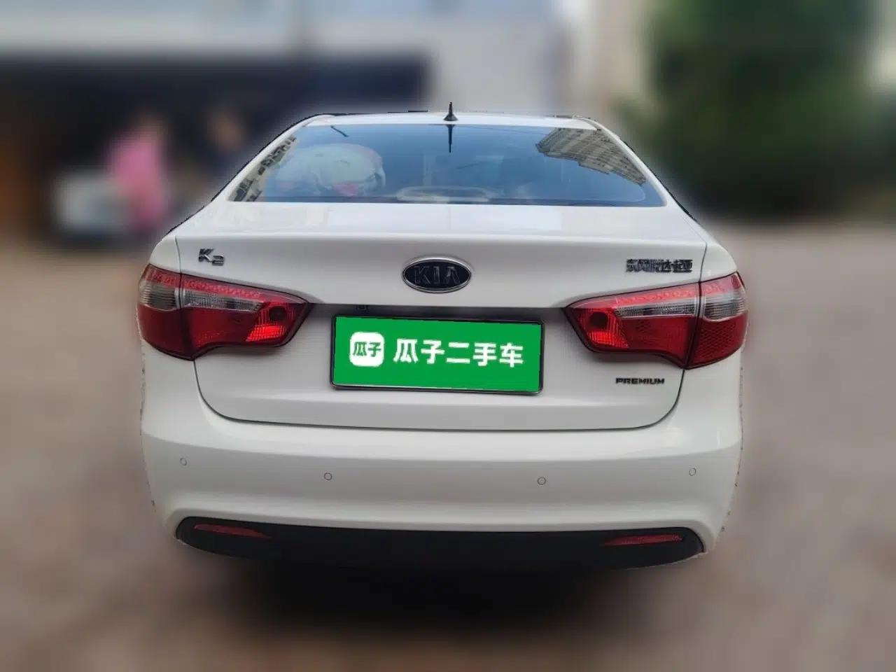 Kia K2 2011 Sedan 1.6L Automatic Transmission Premium — миниатюра 5