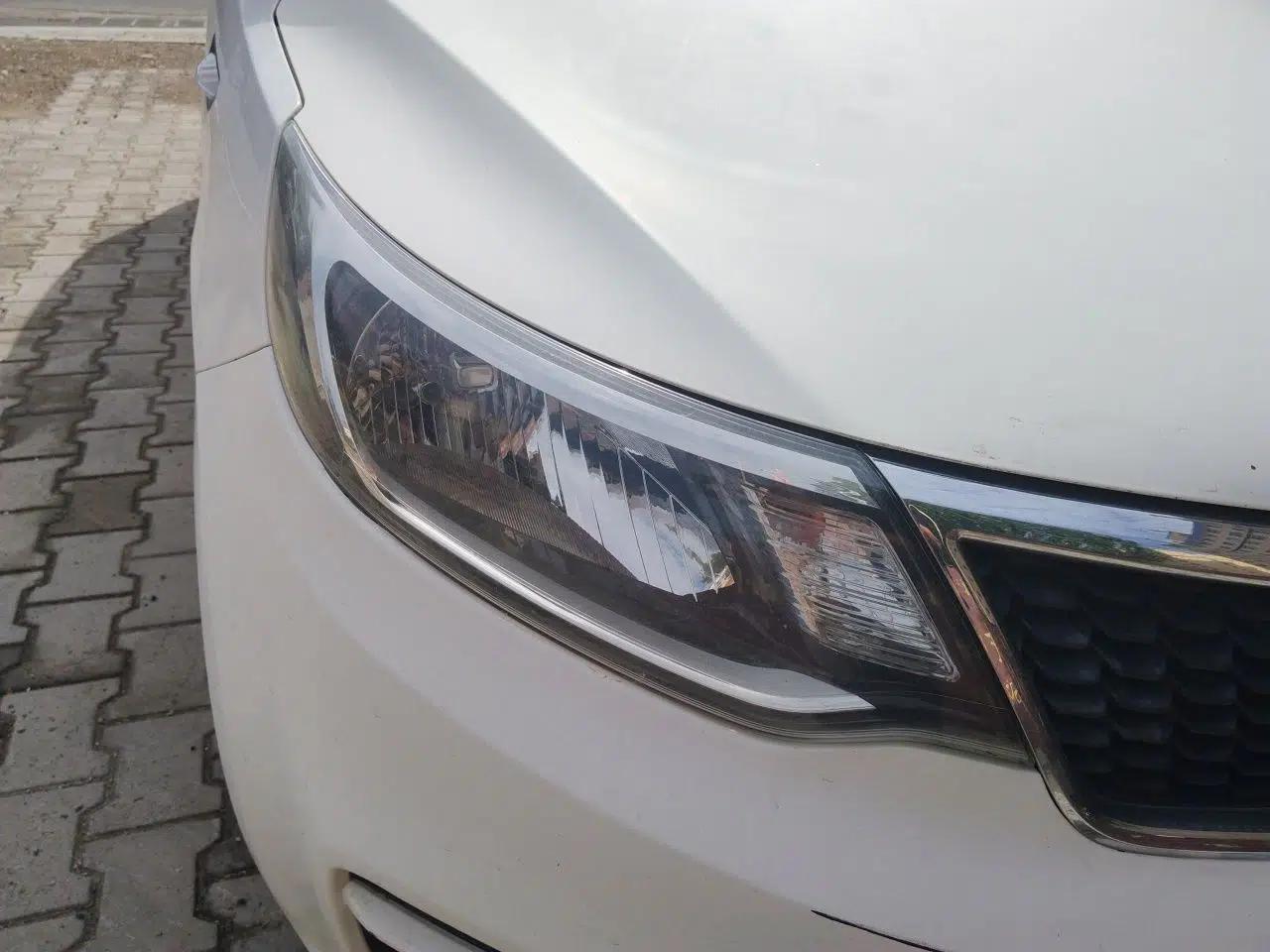 Kia K2 2015 Sedan 1.4L Automatic GLS — миниатюра 7