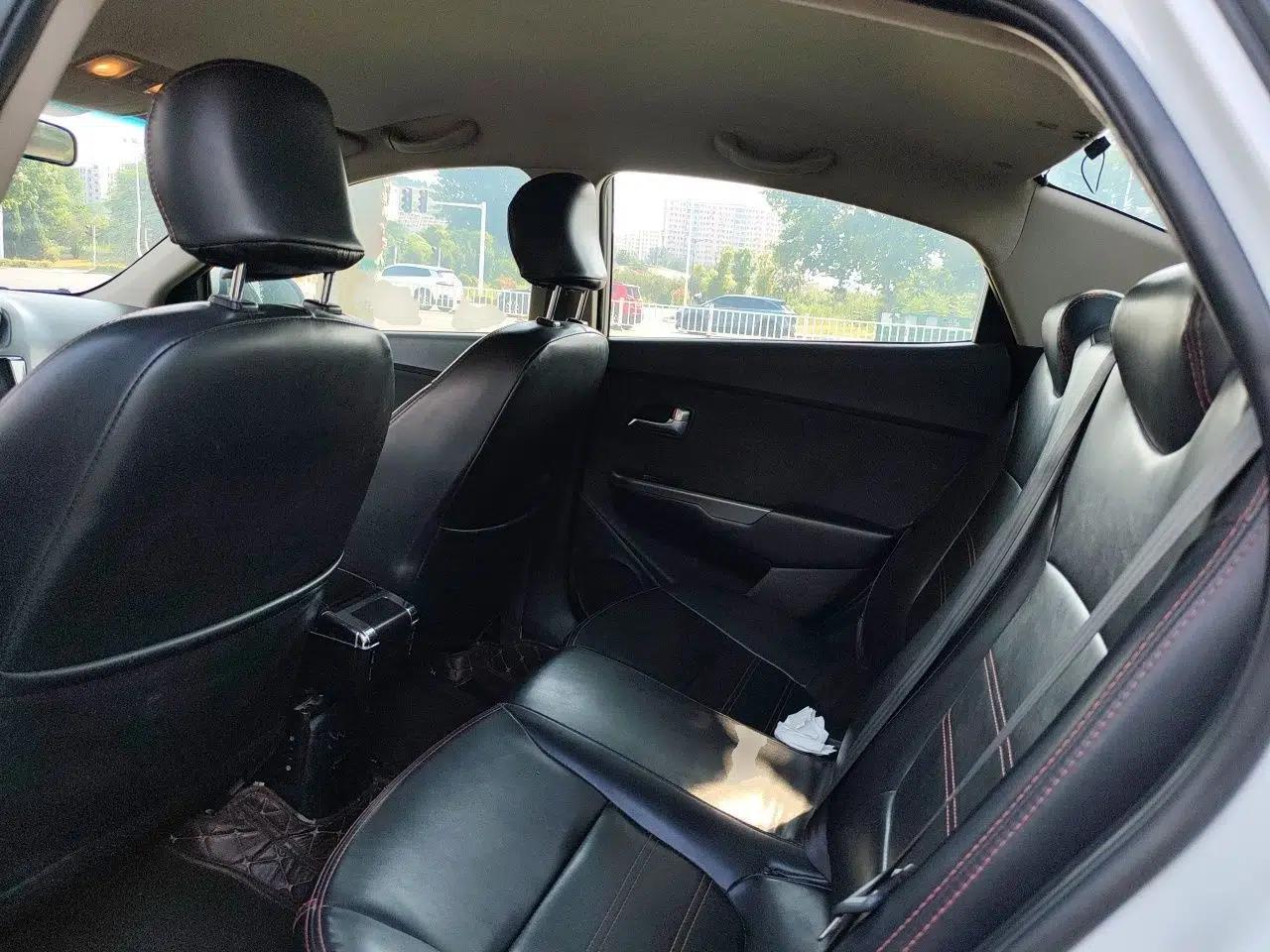 Kia K2 2015 Sedan 1.4L MT GLS — миниатюра 17