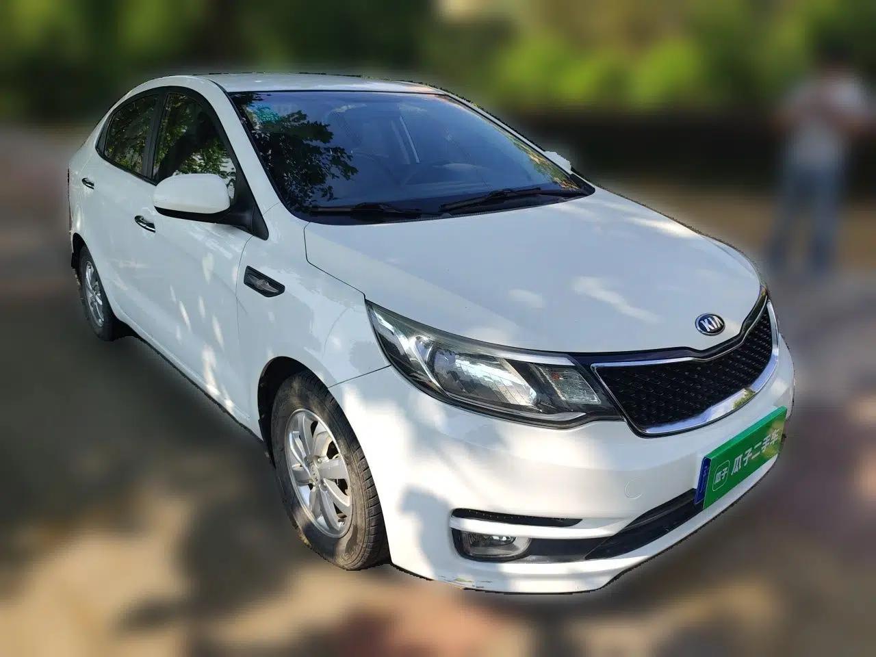 Kia K2 2015 Sedan 1.4L MT GLS — миниатюра 3