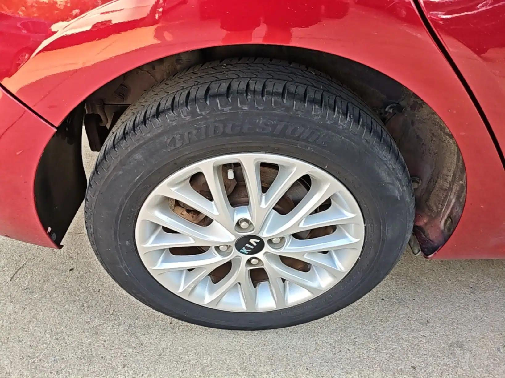 Kia K2 2017 Sedan 1.4L Automatic GLS — миниатюра 11