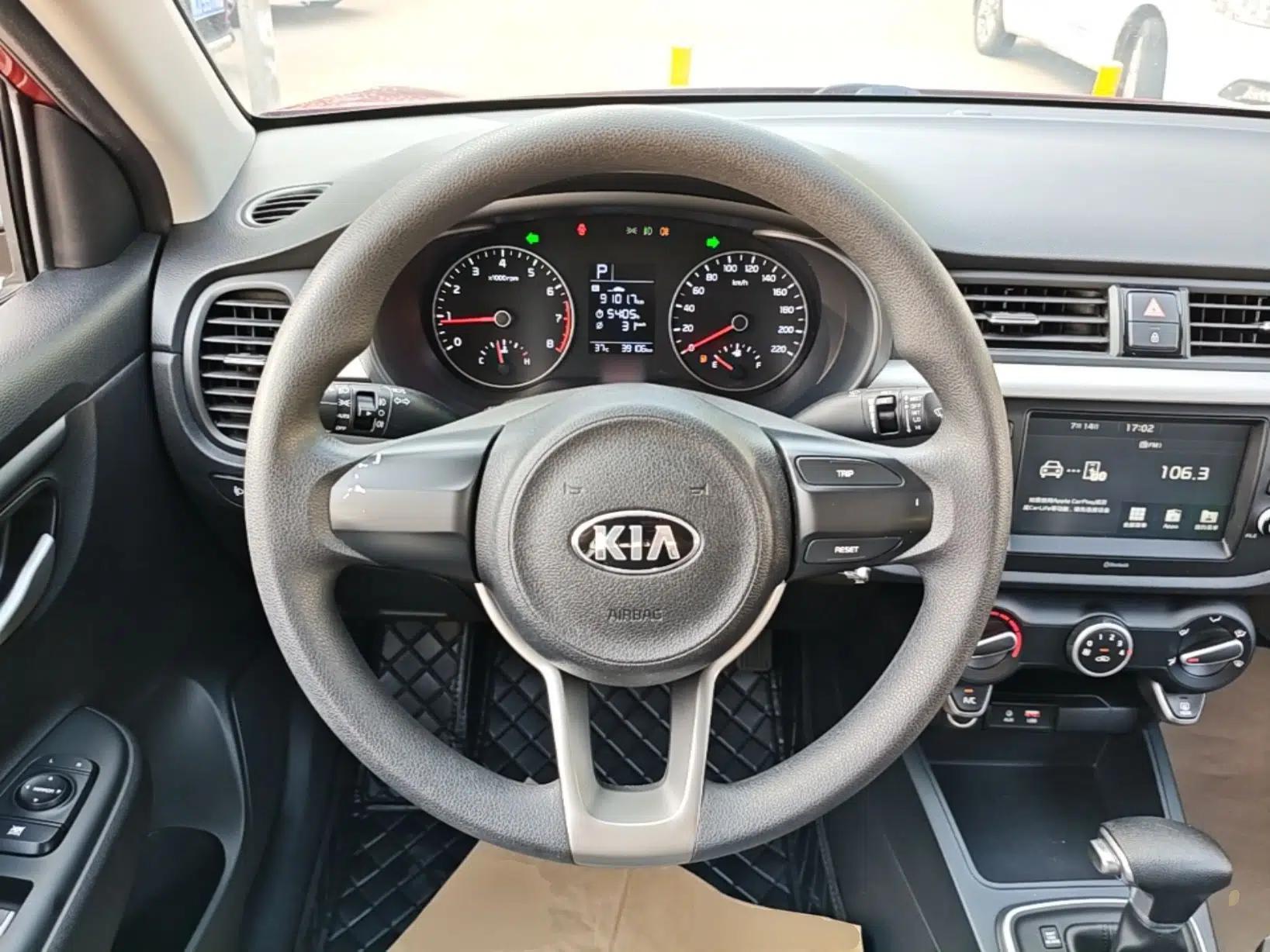 Kia K2 2017 Sedan 1.4L Automatic GLS — миниатюра 13