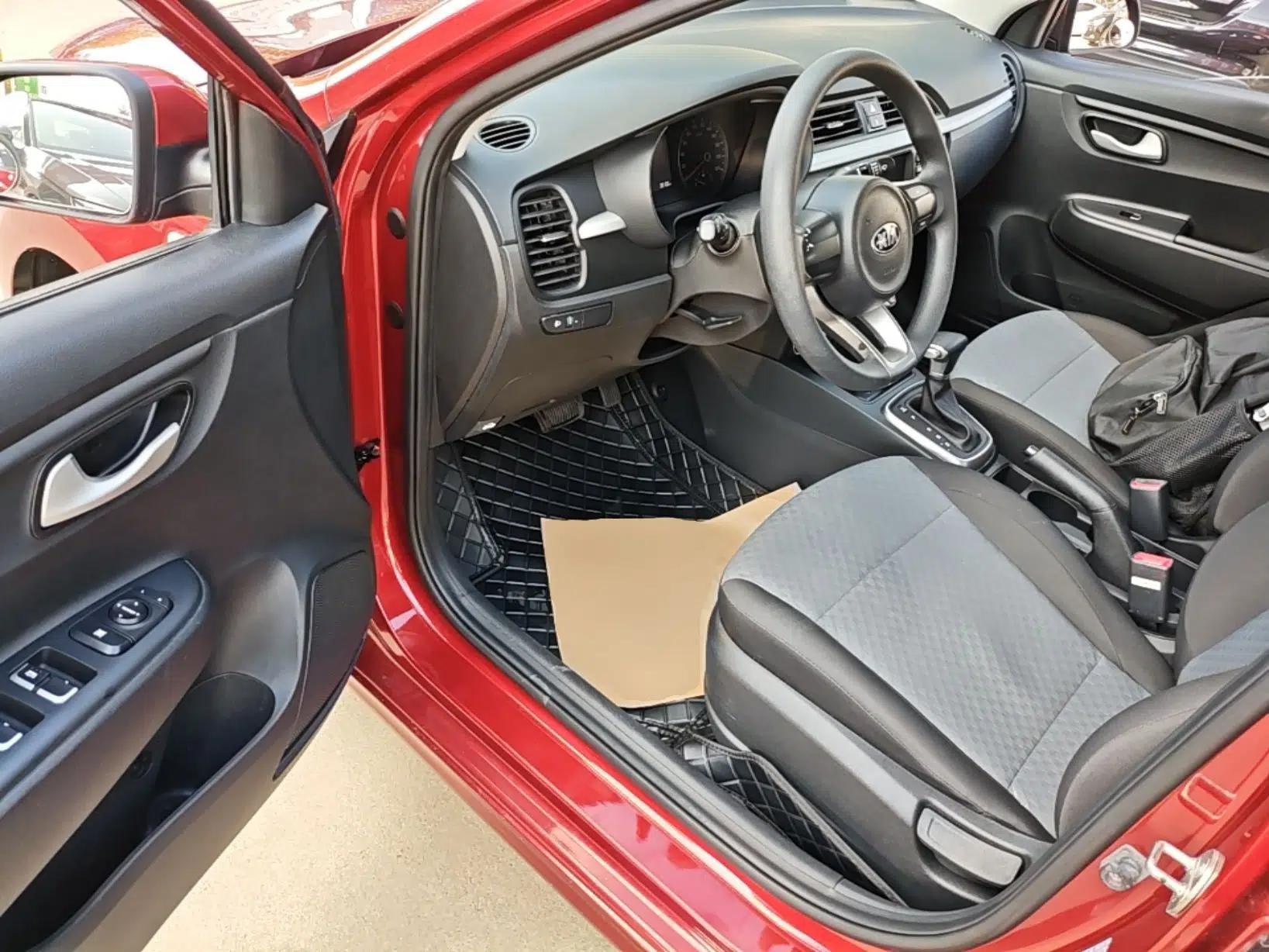 Kia K2 2017 Sedan 1.4L Automatic GLS — миниатюра 18