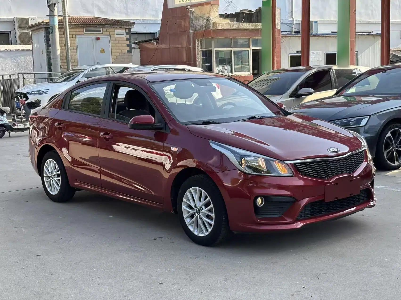 Kia K2 2017 Sedan 1.4L Automatic GLS — миниатюра 3