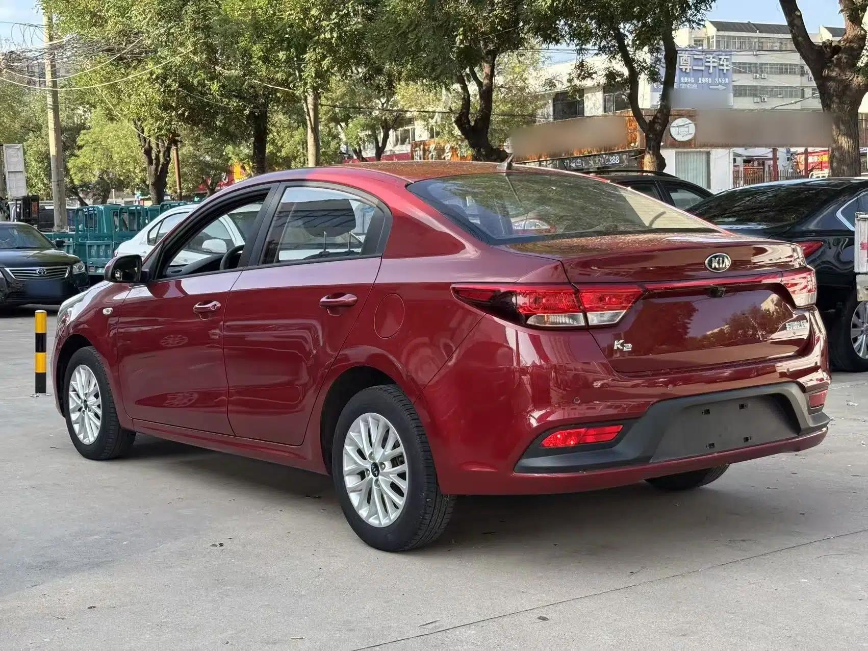Kia K2 2017 Sedan 1.4L Automatic GLS — миниатюра 4