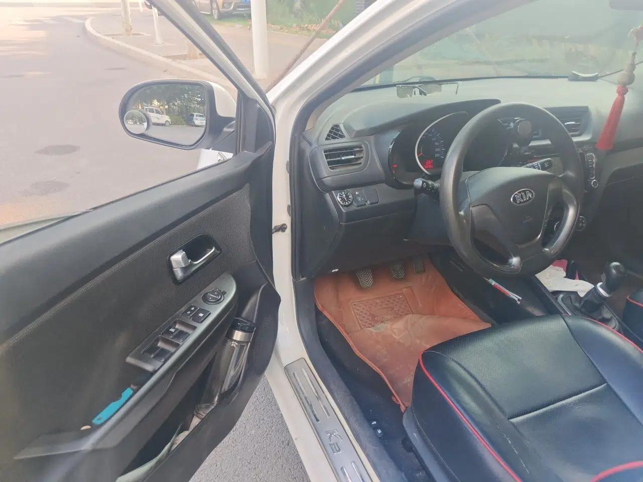 Kia K2 2015 Sedan 1.4L MT GLS — миниатюра 16