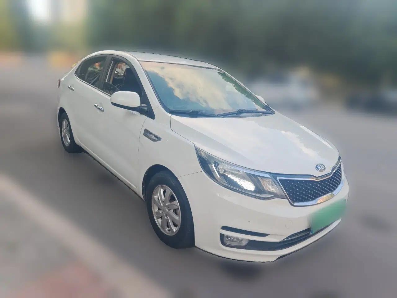 Kia K2 2015 Sedan 1.4L MT GLS — миниатюра 3