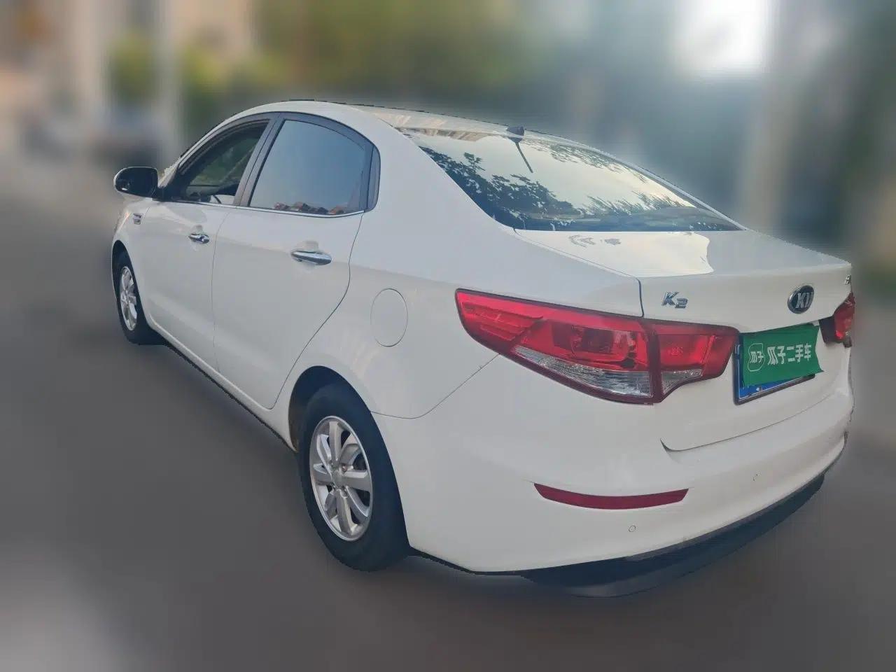 Kia K2 2015 Sedan 1.4L MT GLS — миниатюра 4