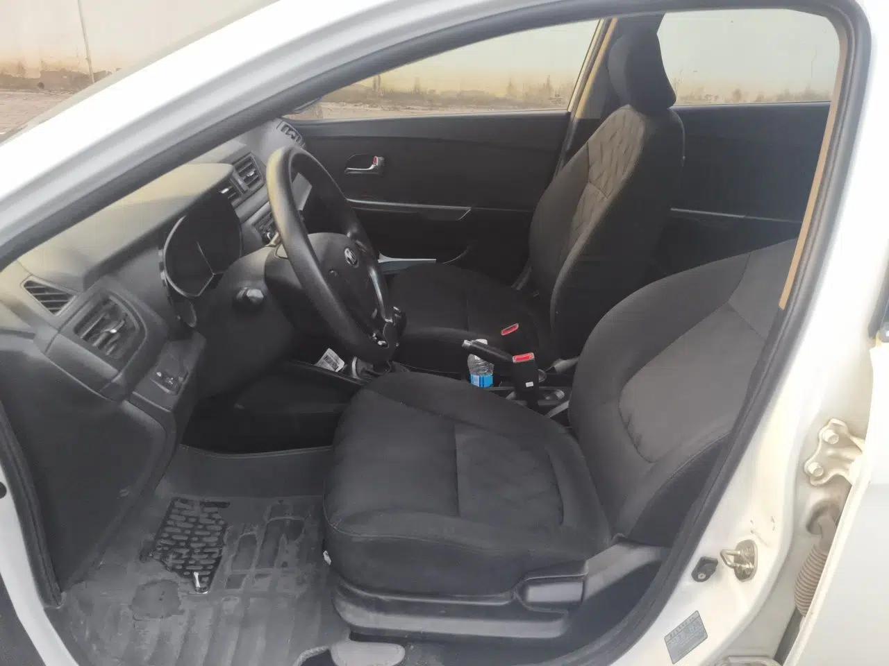 Kia K2 2015 Sedan 1.4L MT GLS — миниатюра 15