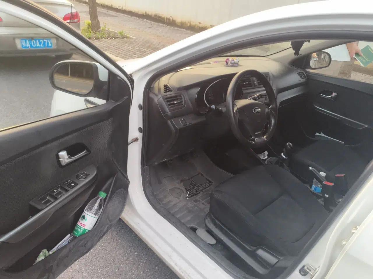 Kia K2 2015 Sedan 1.4L MT GLS — миниатюра 16