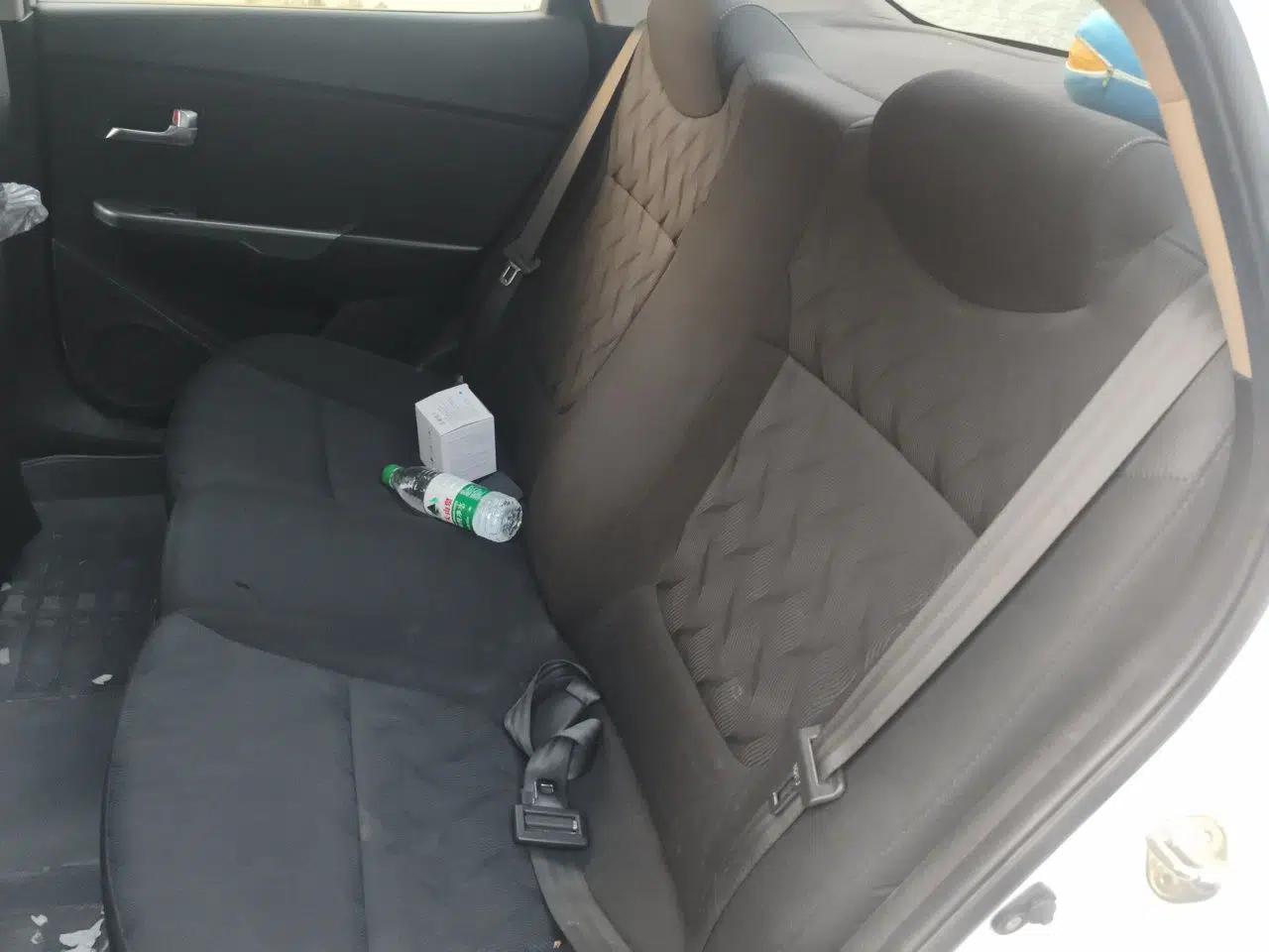 Kia K2 2015 Sedan 1.4L MT GLS — миниатюра 17