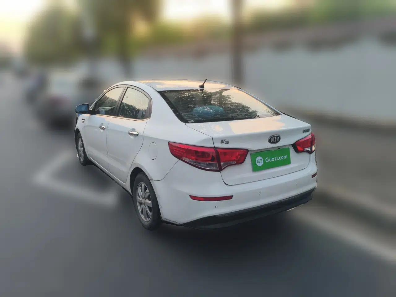 Kia K2 2015 Sedan 1.4L MT GLS — миниатюра 4