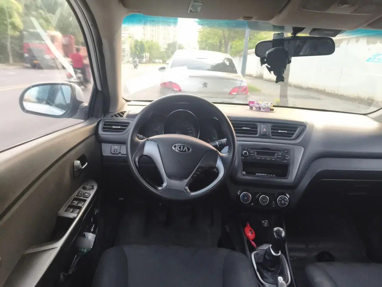 Kia K2 2015 Sedan 1.4L MT GLS — миниатюра 10