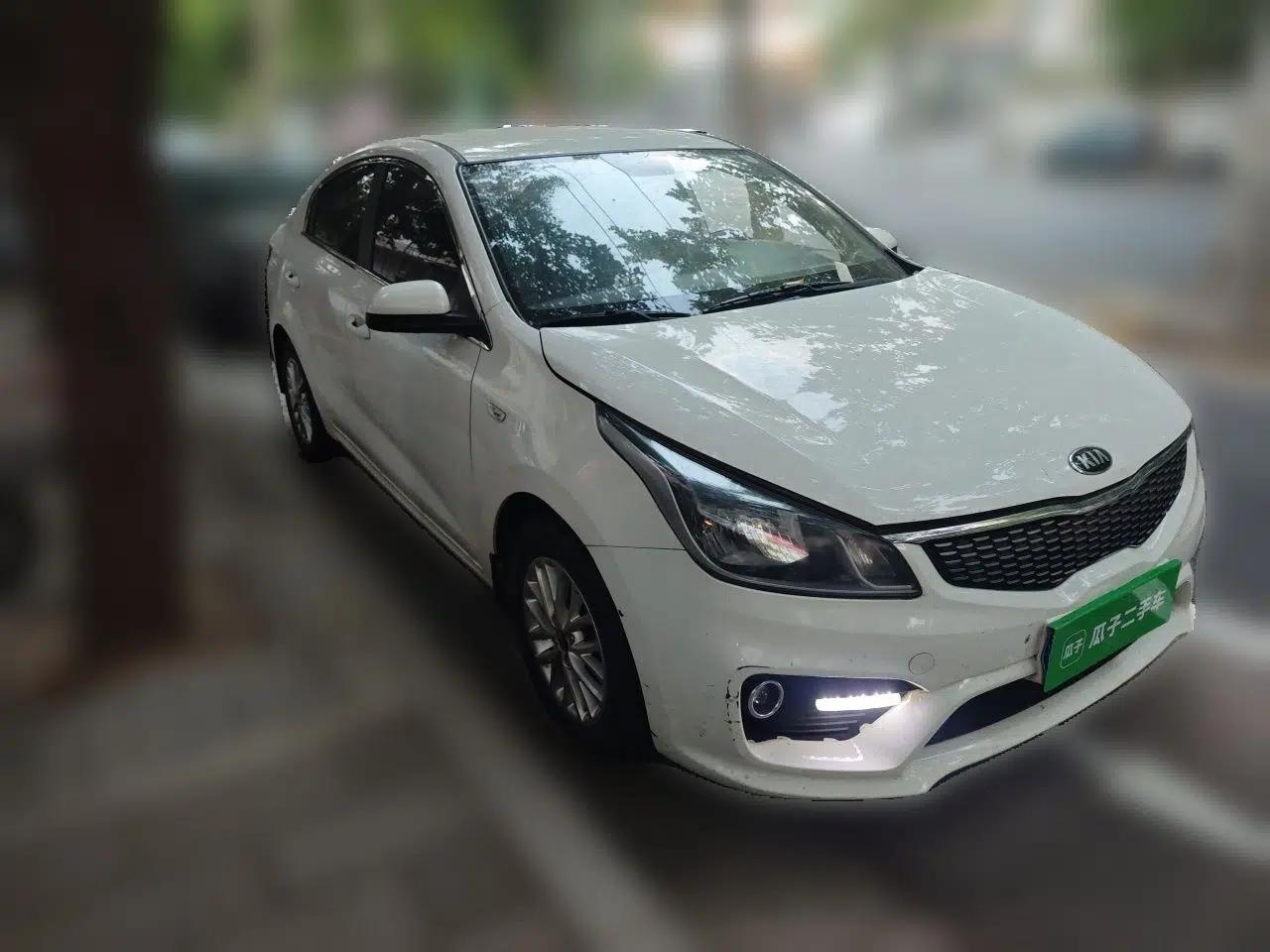 Kia K2 2017 Sedan 1.4L Automatic GLS — миниатюра 3