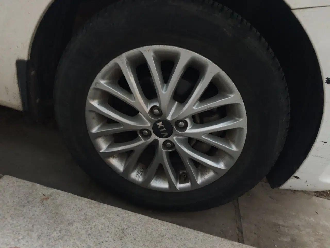 Kia K2 2017 Sedan 1.4L Automatic GLS — миниатюра 8