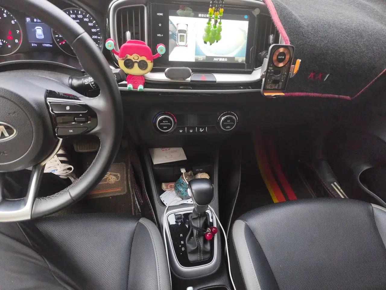 Kia kx1 Stonic 2019 1.4L Automatic Fun Edition China VI — миниатюра 13