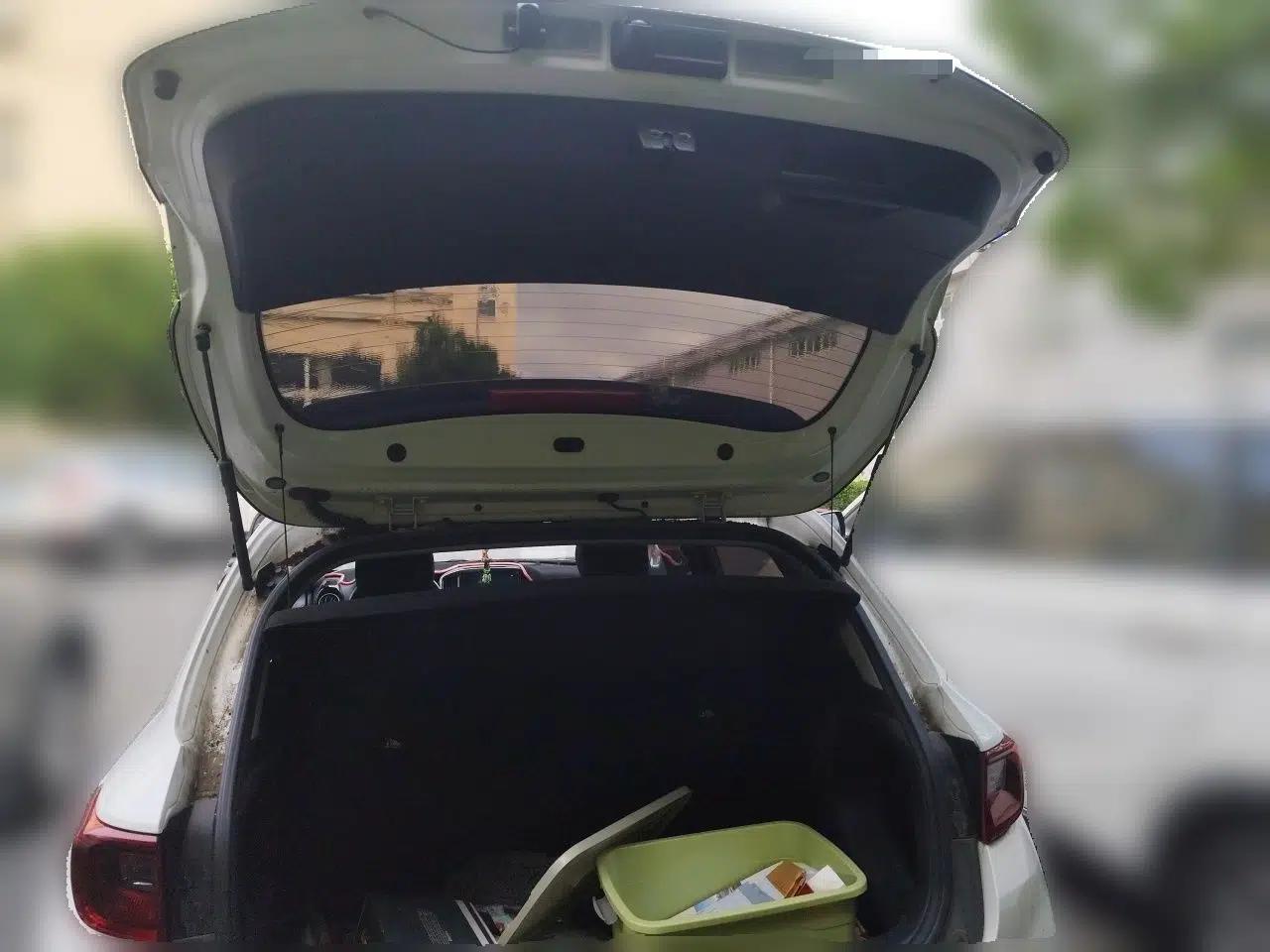Kia kx1 Stonic 2019 1.4L Automatic Fun Edition China VI — миниатюра 19
