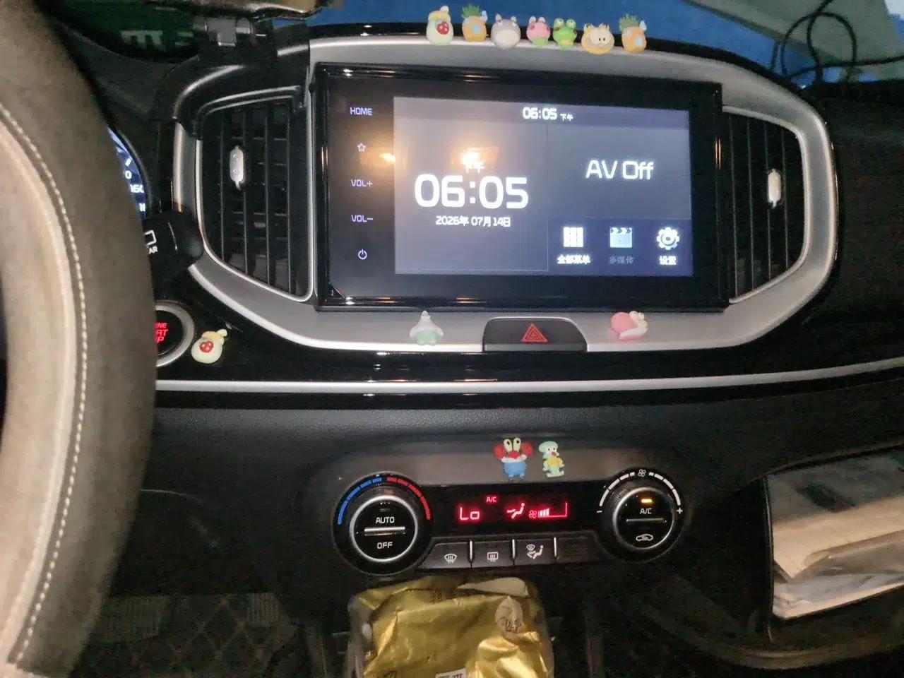 Kia kx1 Stonic 2021 1.4L CVT Sunroof Model — миниатюра 10