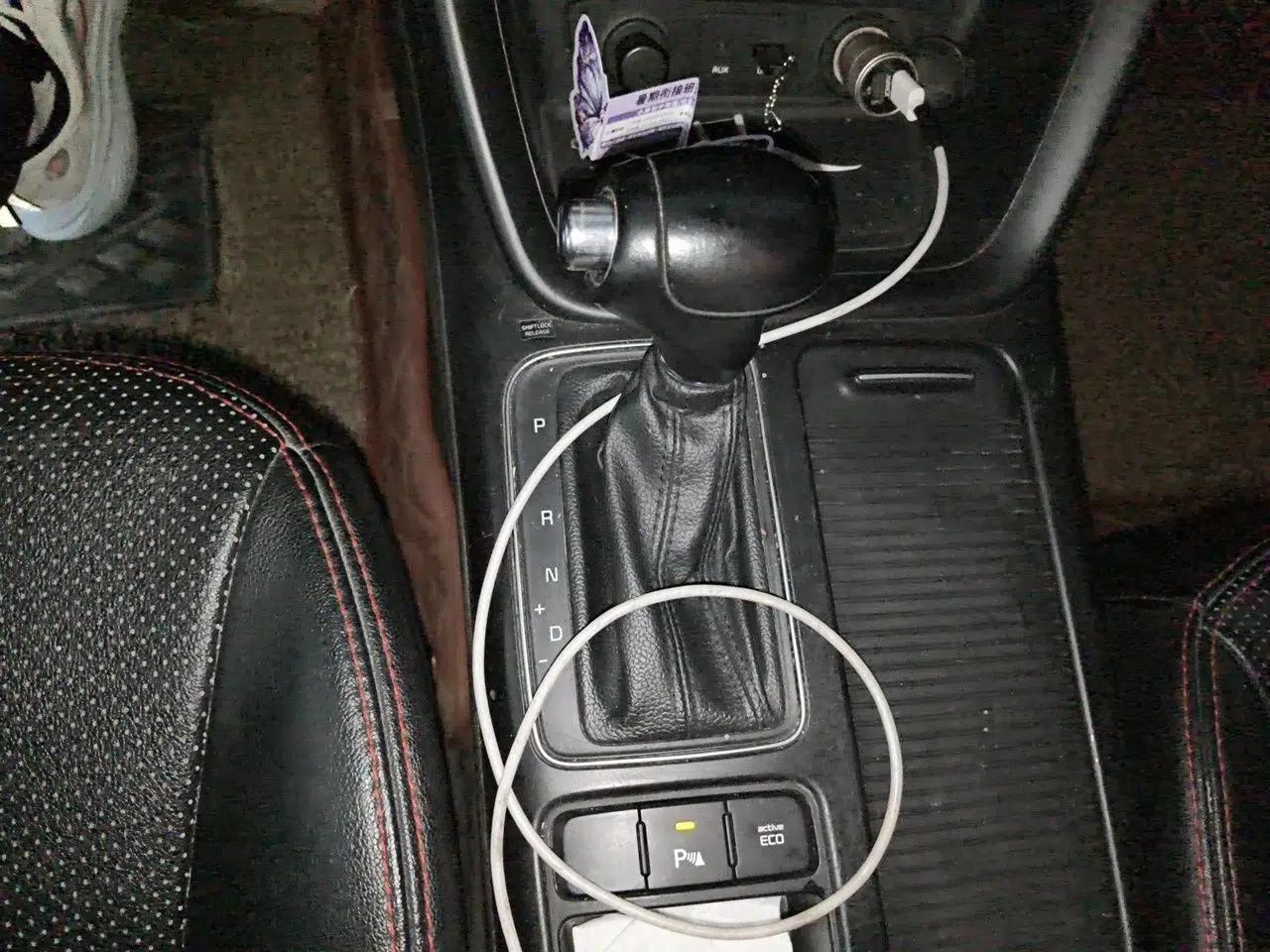 Kia Sorento 2013 2.4L 7-Seater Gasoline Comfort Edition China V Standard — миниатюра 14