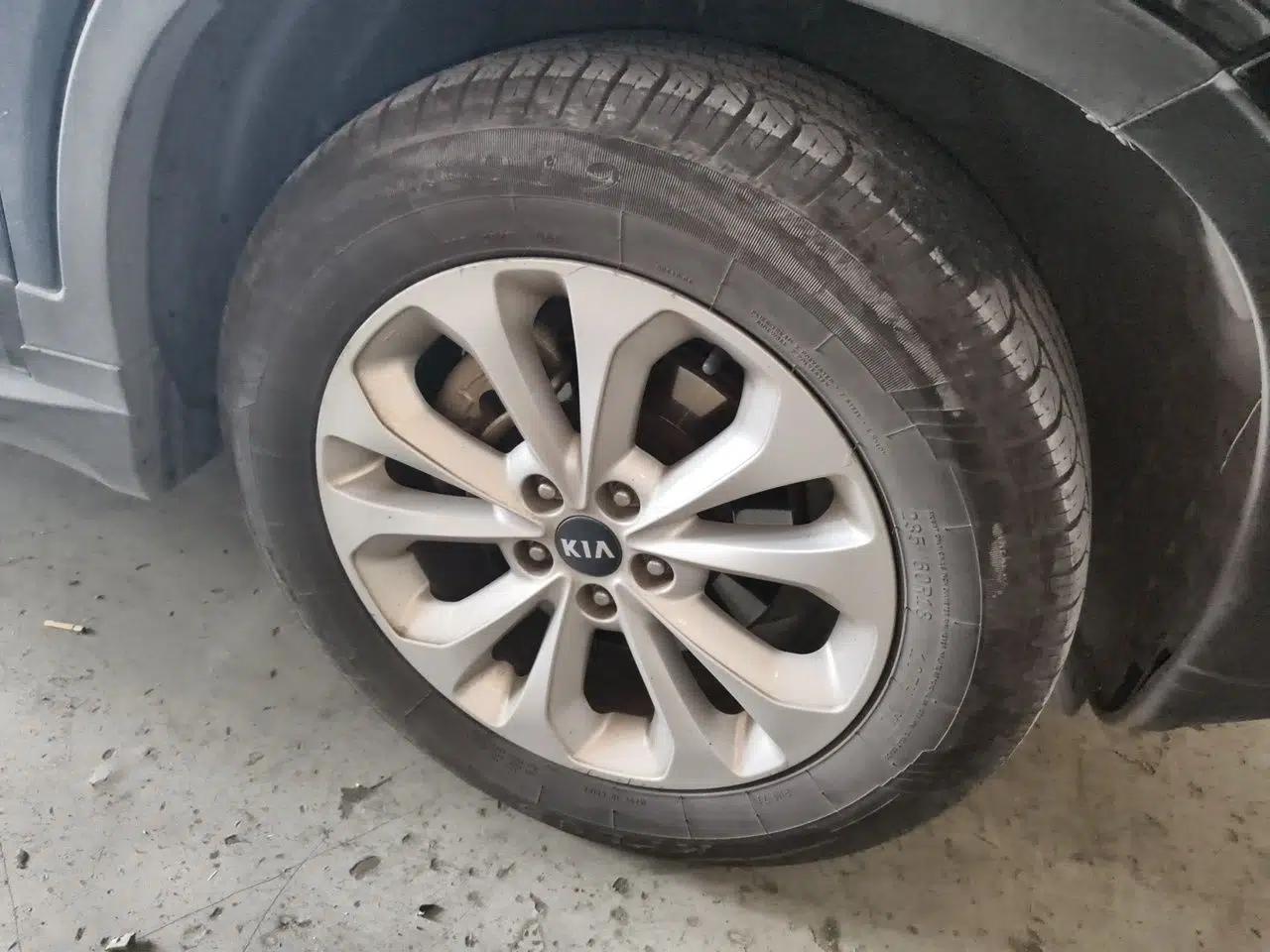 Kia Sorento 2013 2.4L 7-Seater Gasoline Comfort Edition China V Standard — миниатюра 8