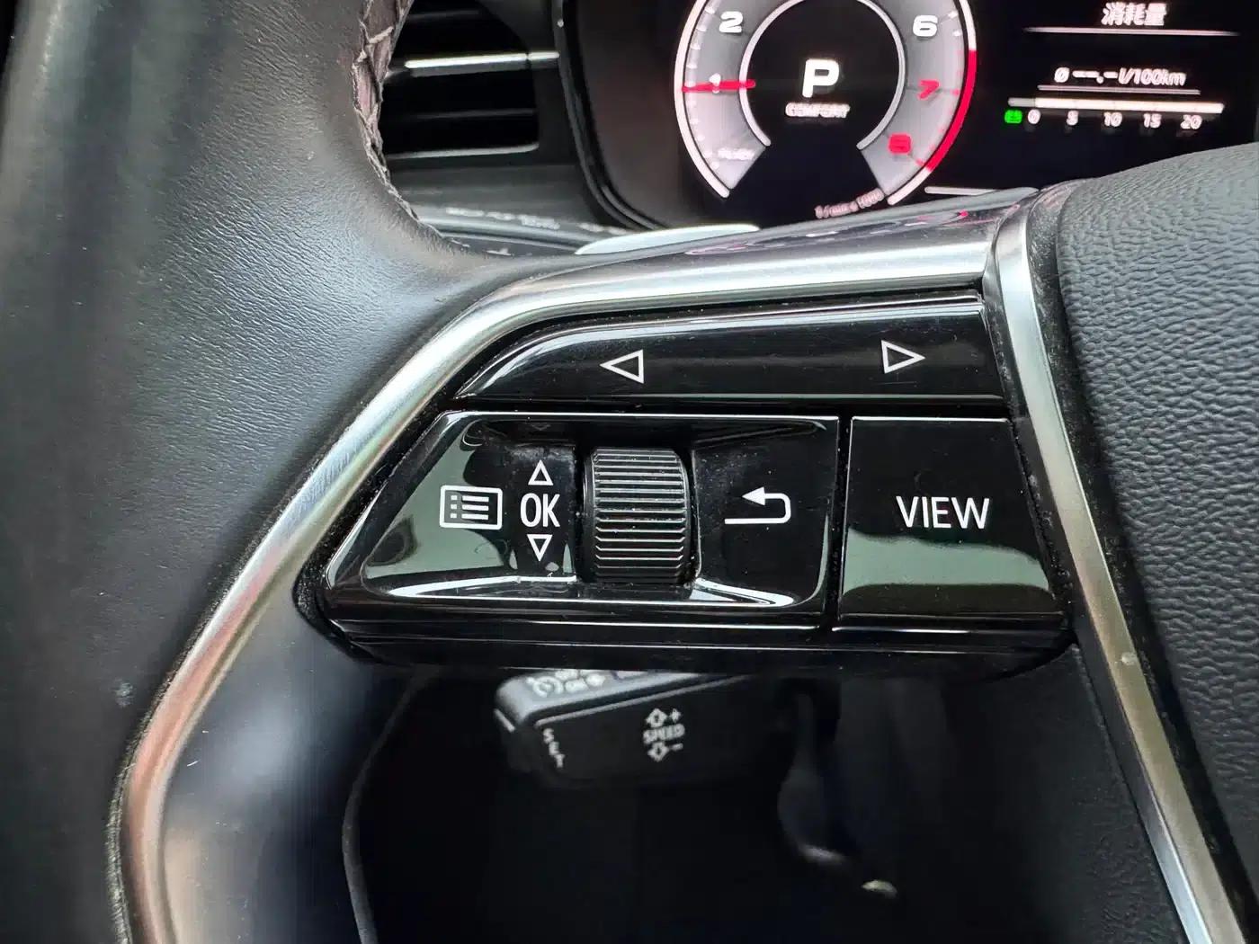 Audi Q6 2023 40 TFSI quattro Cloud View Light Package — миниатюра 21