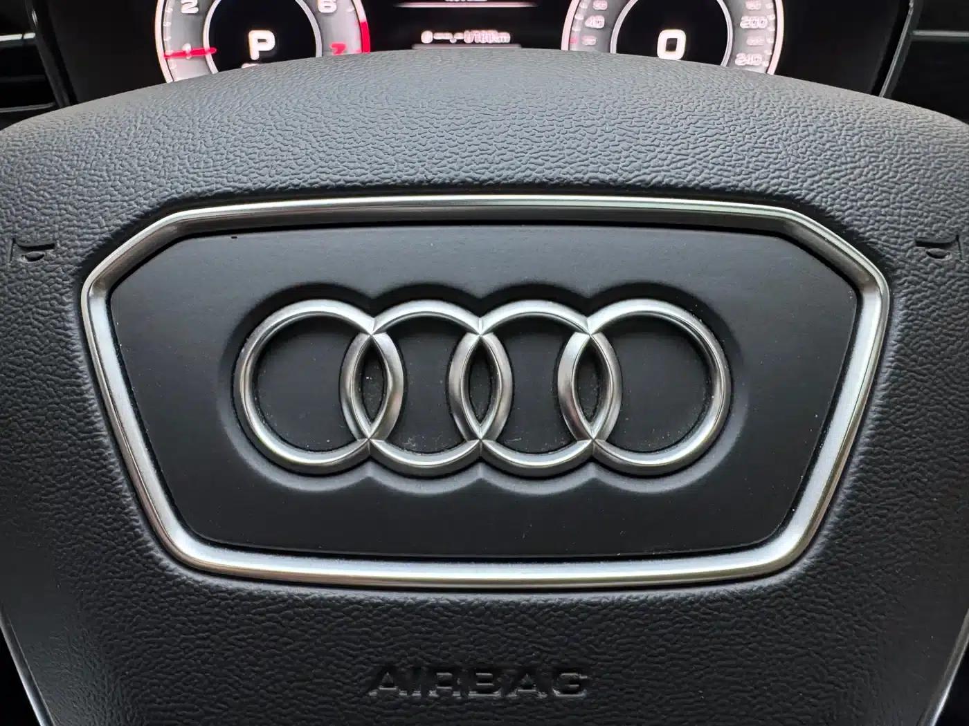 Audi Q6 2023 40 TFSI quattro Cloud View Light Package — миниатюра 22