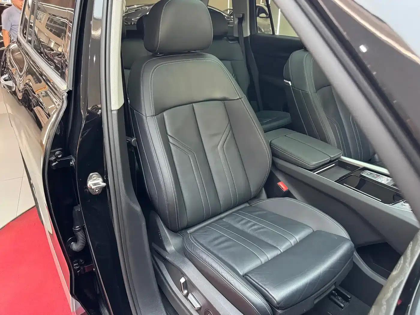 Audi Q6 2023 40 TFSI quattro Cloud View Light Package — миниатюра 38