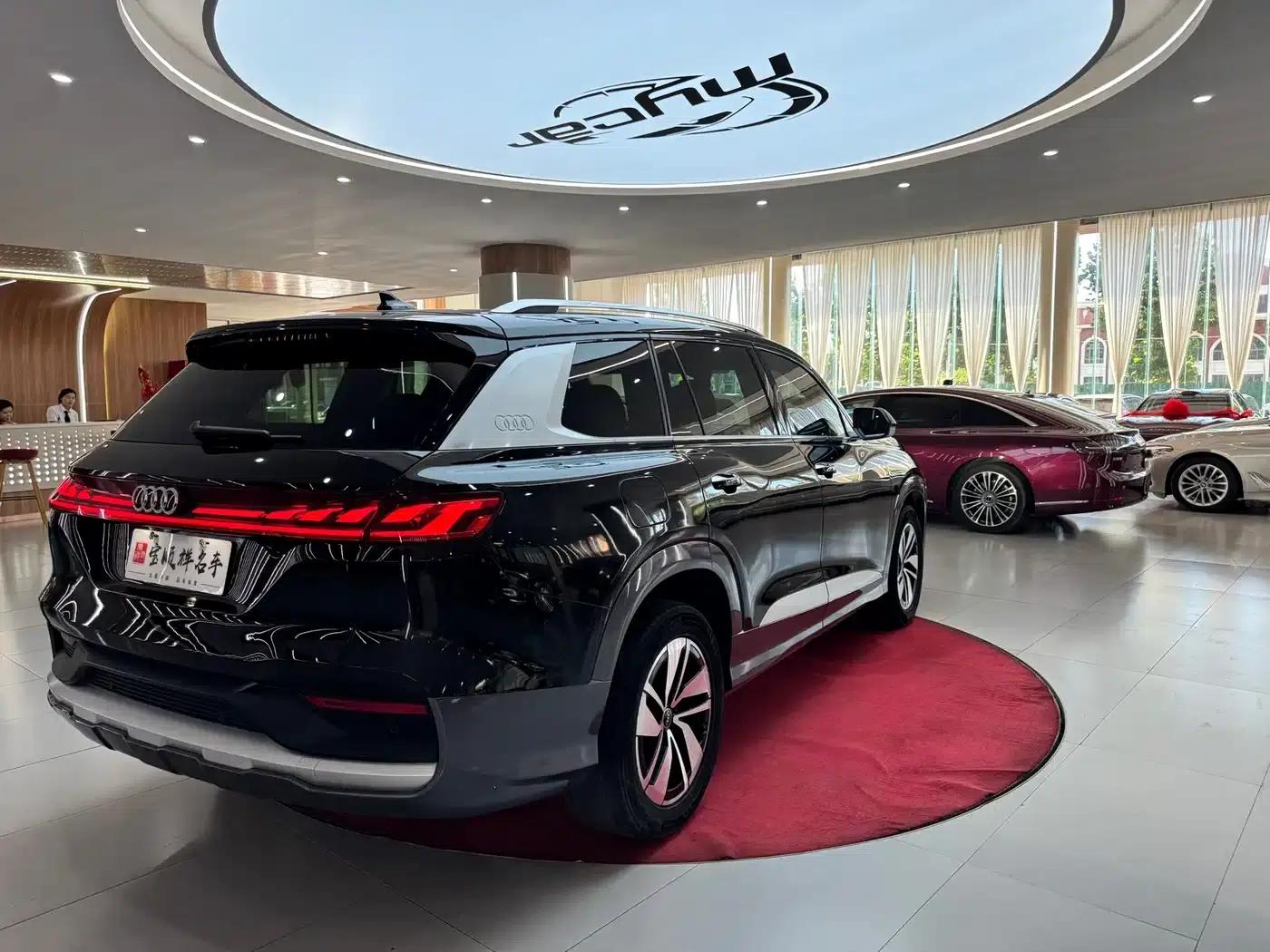 Audi Q6 2023 40 TFSI quattro Cloud View Light Package — миниатюра 5